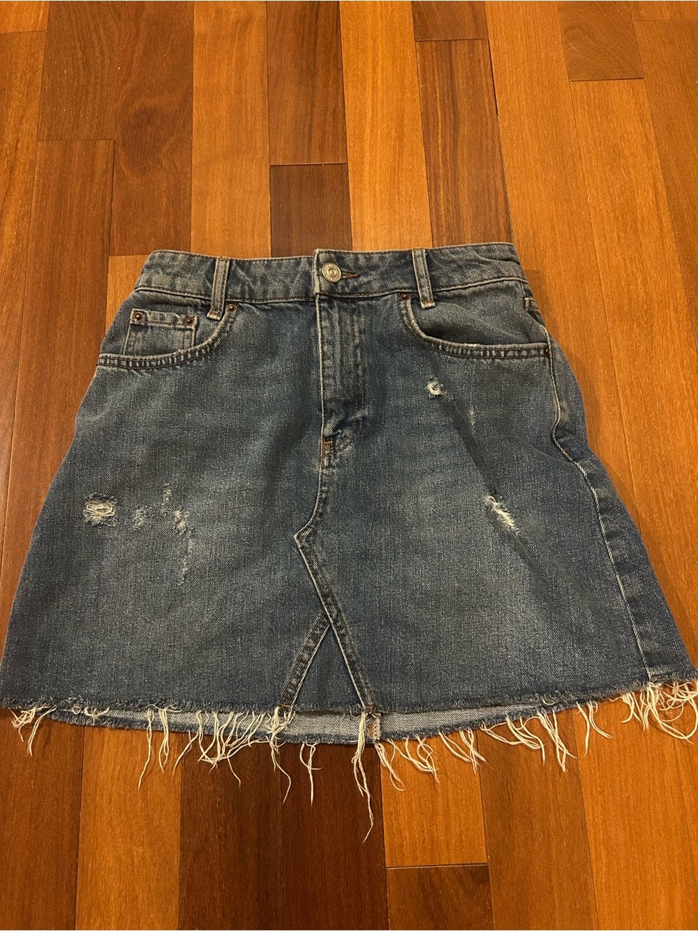 DBG Distressed Raw Hem Denim Jean Mini Fringe A-Line Skirt  size M